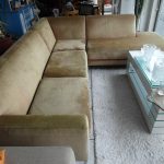 8_1 Goldene Stoffcouch_Sofa